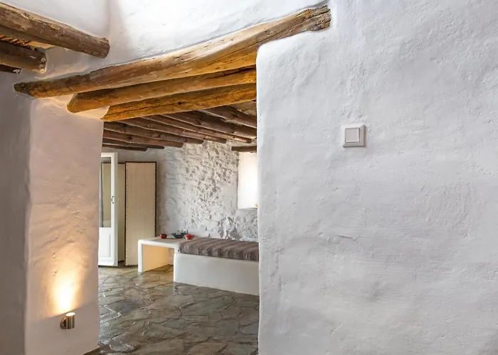 Vakantiehuis Spiti Anita, Superior Master & Double - Pristine, Serene, Beautiful Views